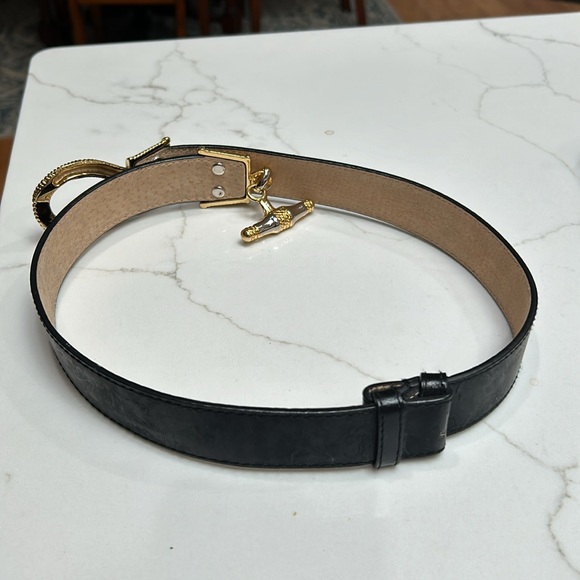 Belt, black leather with gold & silver buckle. Size 32” - Picture 3 of 3